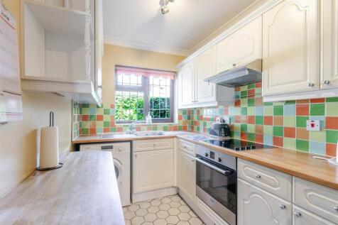 Kitchen 1.jpg
