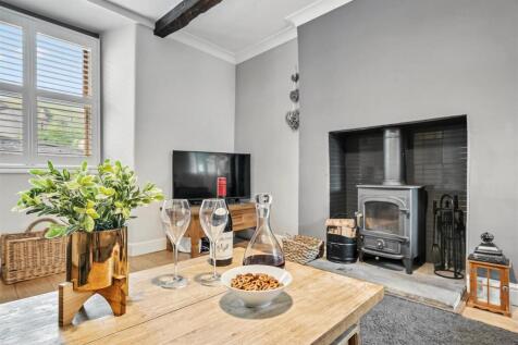 Saxton Mee The Gables 0031 - Copy.jpg