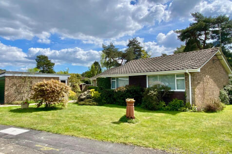 3 bedroom detached bungalow