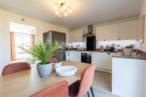 LH -SEM -The Delph - Kitchen
