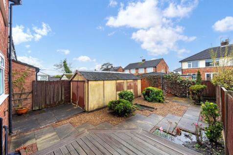 12 Arnside Avenue garden 2.jpg