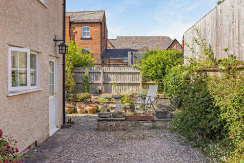 Rear Patio Area