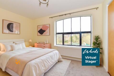 Bedroom 1 :: (Contemporary Style)