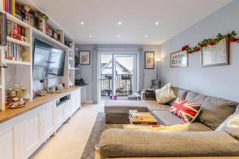 Living Room 1.jpg