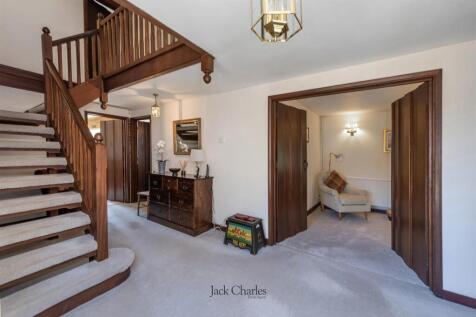 Grove Barn, TN11 8NU 008.jpg