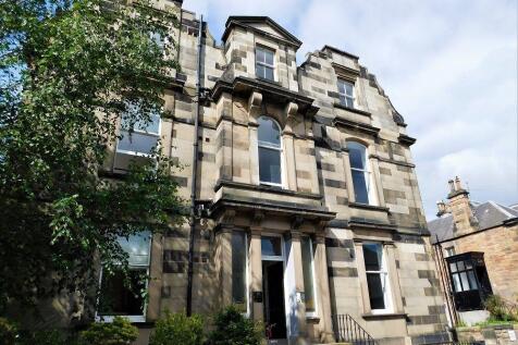 First floor floor apartment, upgraded and completed in August 2020 in a renovated stone dwelling, located on the edge of Bruntsfield/Morningside. Lounge, open plan fully fitted kitchen, double bedroom