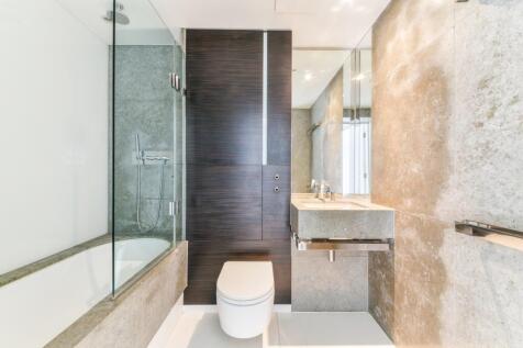 Bathroom, Pan Penins