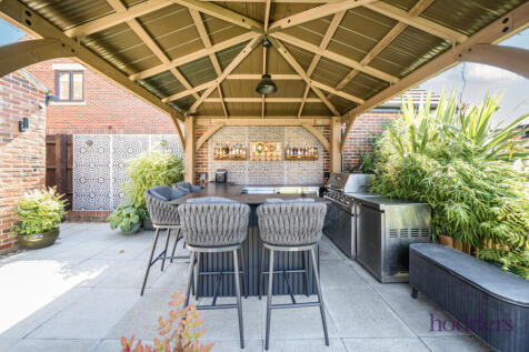 ae35c034-0687-4b0...