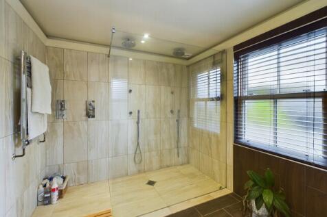 En Suite shower room