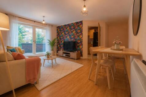 Call 02920 454555 to secure your viewing_3