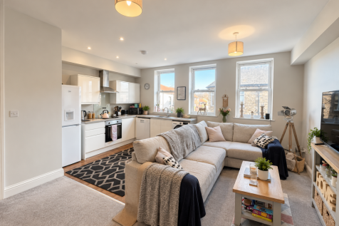 2 Bedroom Flat in YO8 4JS