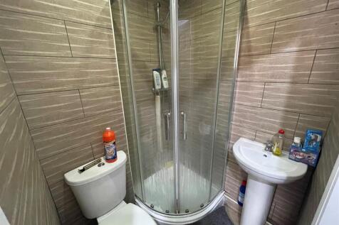 First Floor En-Suite