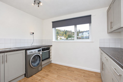 2 Bedroom Flat in BA1 6NZ