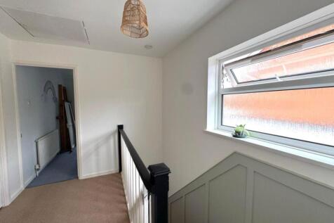 WhatsApp Image 2025-08-14 at 13.02.02_085adf26.jpg