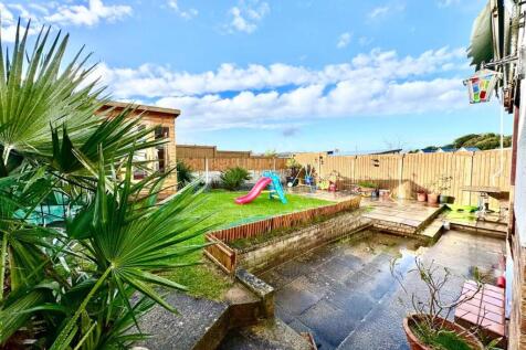 PHOTO-2025-12-08-10-13-04 (14).jpg