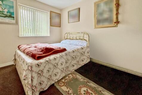 Bedroom Five / Study: