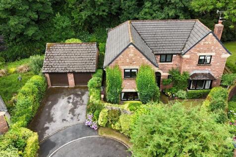 6 Lumwood, Smithills. Bolton. BL1 6TZ