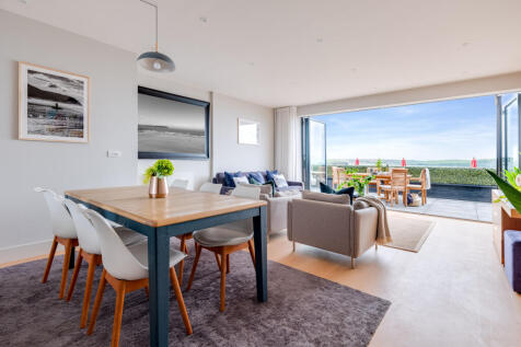 66608e2e74384_Penhale-13