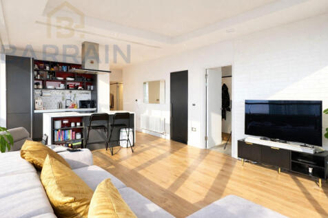 Flat for sale in London City Island E16