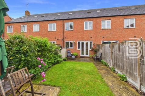 Rear Garden (1).jpg