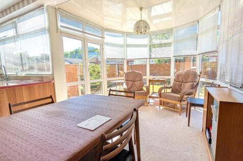 DINING CONSERVATORY AREA