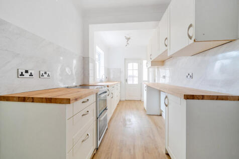 1328842-6-6882737...