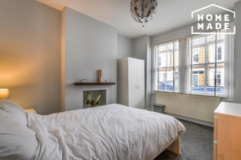 Modern, Characterful, Two Bedroom Ground Floor Flat With Secluded Private Outside Space Perfect For The Summer!