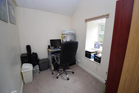 Main House - Bedroom 3.JPG