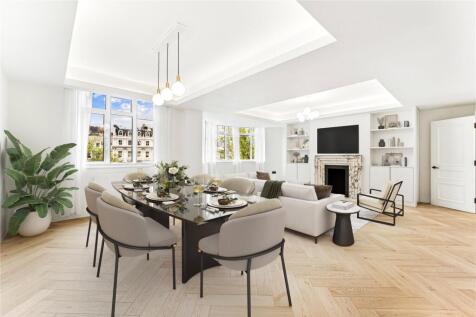 This is a beautiful 3 bedroom, 3 bathroom lateral flat in a popular mansion block in the heart of South Kensington.