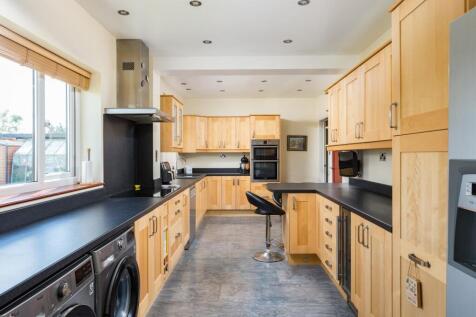 15 Leeds Road-11.jpg
