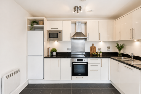 A bright and contemporary one-bedroom apartment situated on the eleventh floor of this sought-after portered development, boasting spectacular panoramic views across London's skyline.