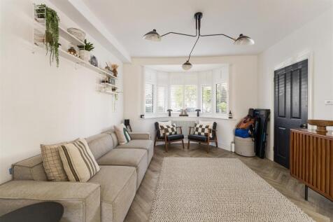 Coolgardie Avenue, E4