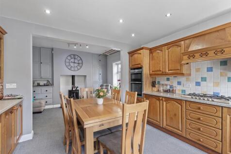 Dining Kitchen To The Living Area