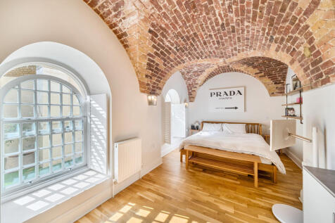 1354053-23-68cd5d...