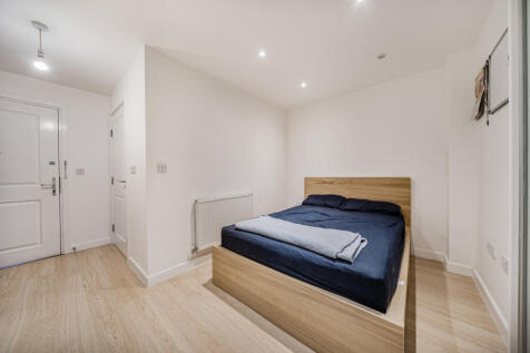 1325146-9-6878ff7...