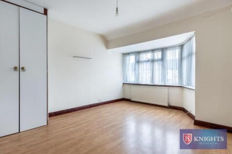 2 bed, 1 bath House in london - Photo 12