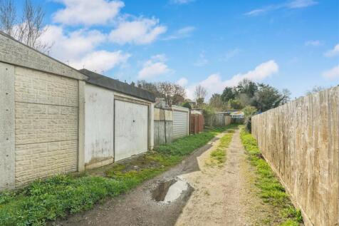 116 Broughton Road, Banbury-23.jpg