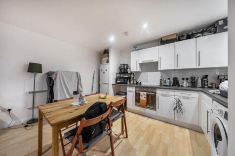 1384712-17-692860...