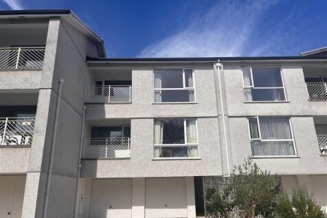 2 Bedroom Flat in TR1 1DN