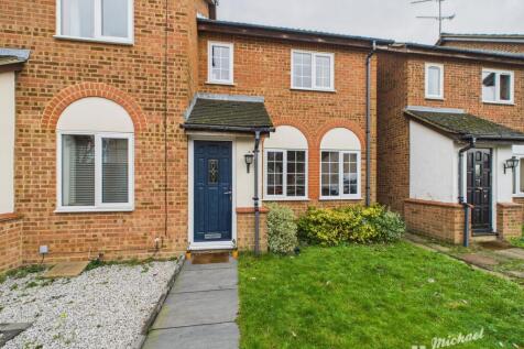 CAM02773G0-PR0395-STILL019