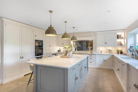 Kitchen/Dining/Famil