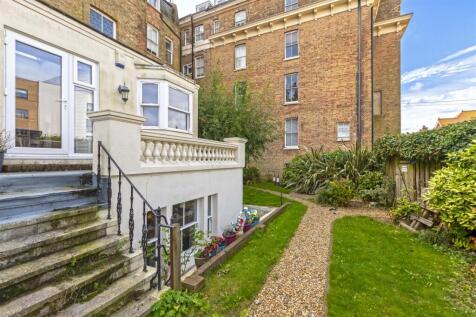 1 16 Heene Terrace_16.JPG