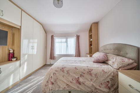 1371820-11-68fb81...