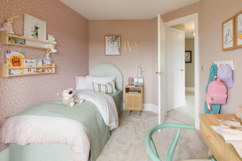 The Henley - Bedroom 4