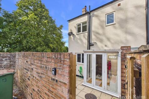 Rear Courtyard