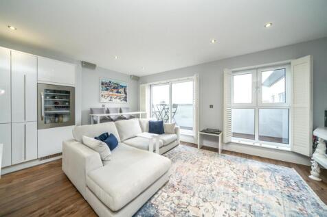 Lounge/Kitchen/Dining Room