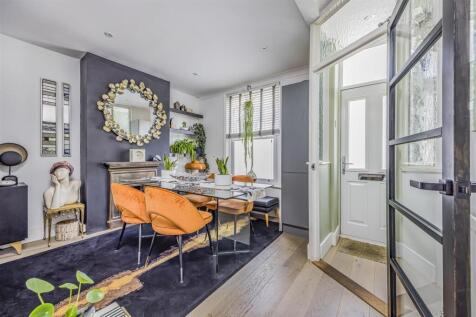 19 Daulston Road, Fratton-PorticoMarketing-SoldBy-