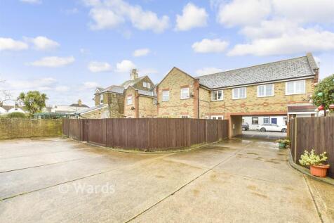 Driveway/Parking
