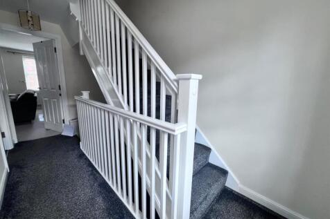 1st Floor Landing.jpg