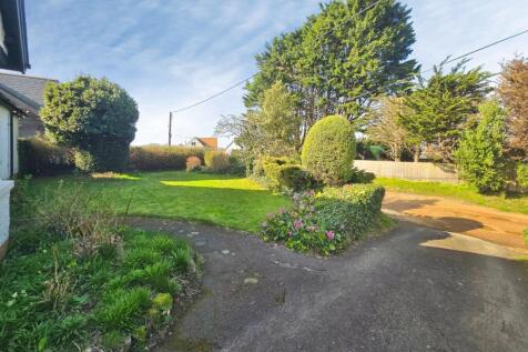 Frontage/Driveway